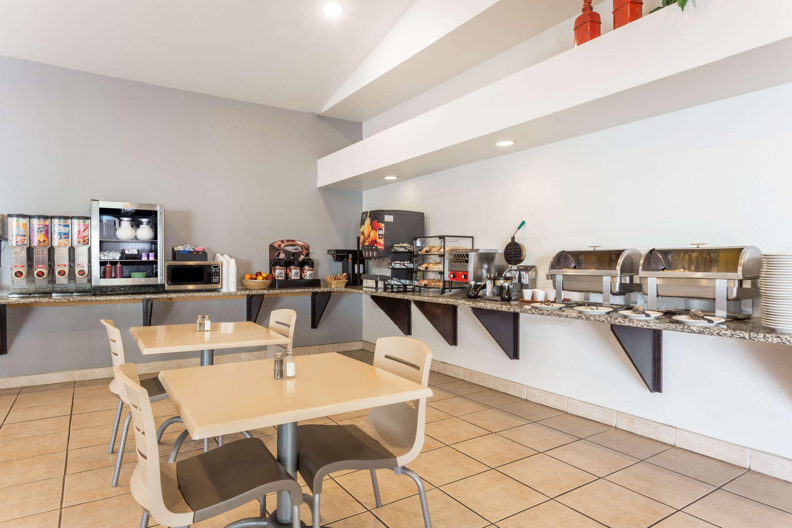 Hawthorn Suites By Wyndham Chandler Eksteriør bilde
